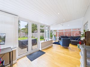 Photo 17- click for photo gallery